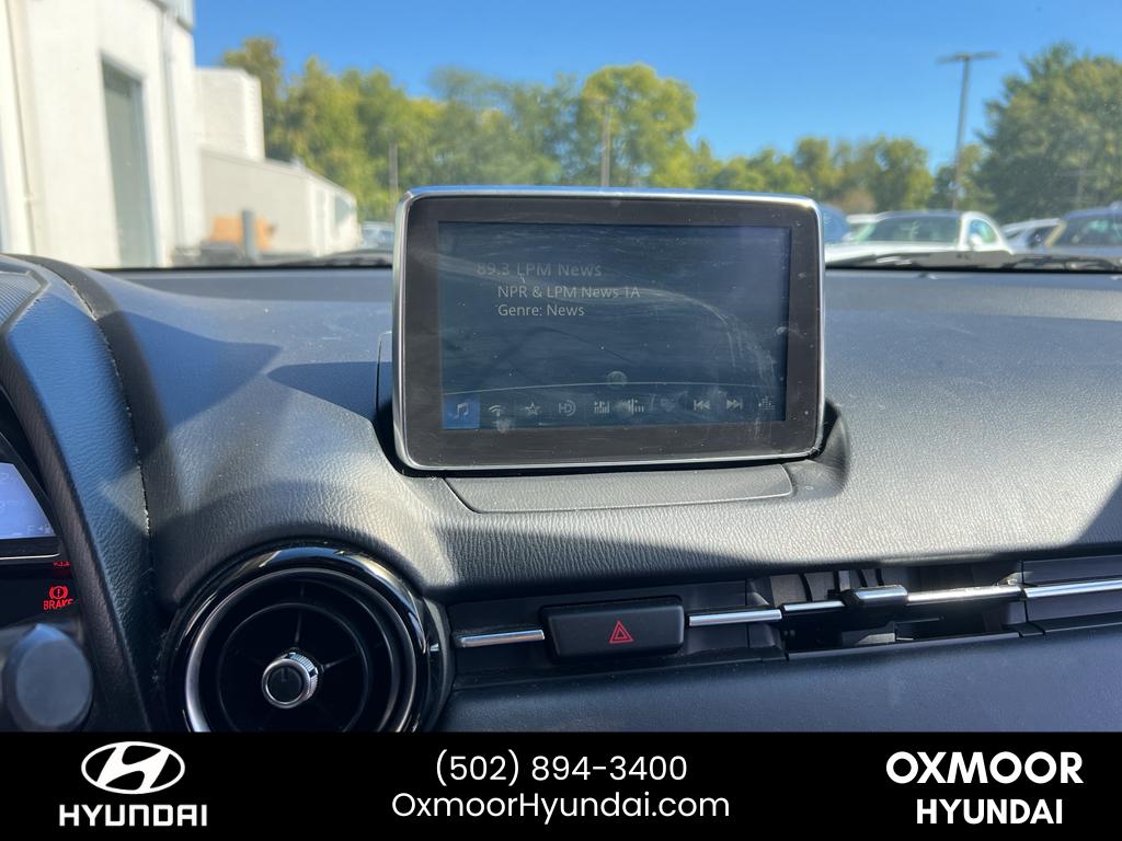 2017 Toyota Yaris iA Base photo 3