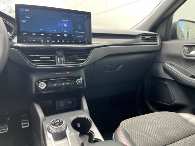 2023 Ford Escape ST-Line photo 6