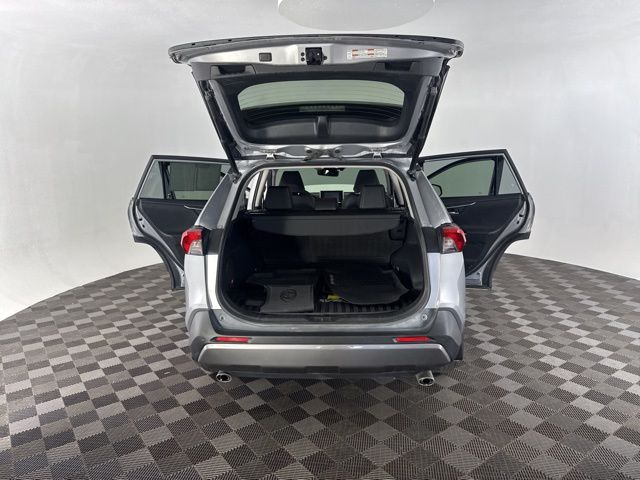 2020 Toyota RAV4 Hybrid Limited photo 10