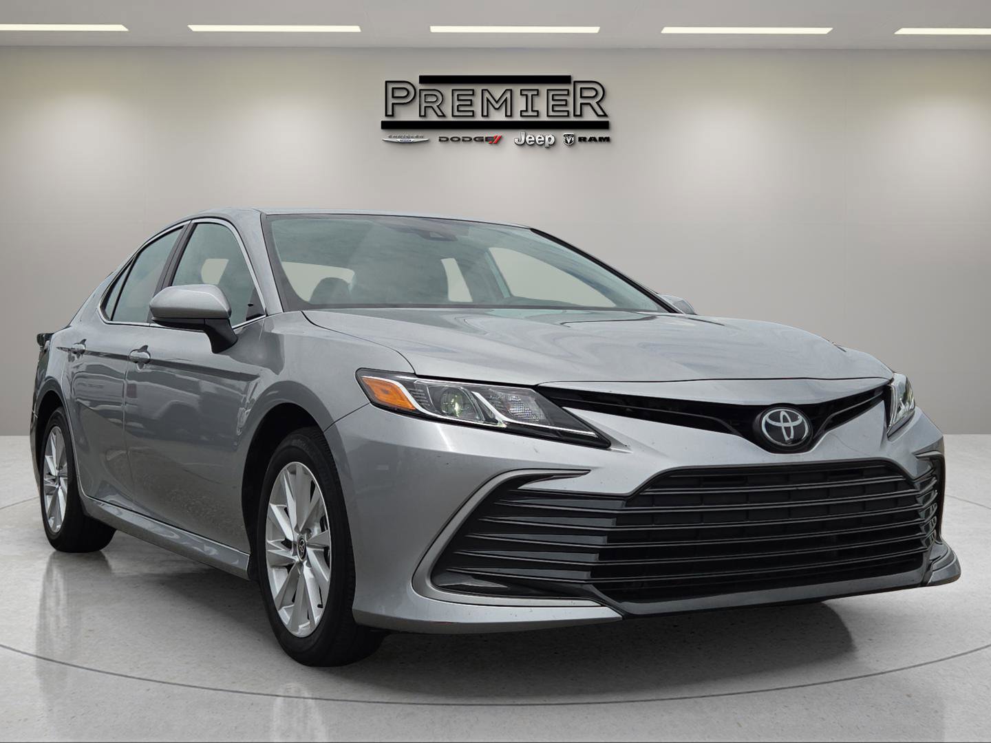 2024 Toyota Camry LE photo 4