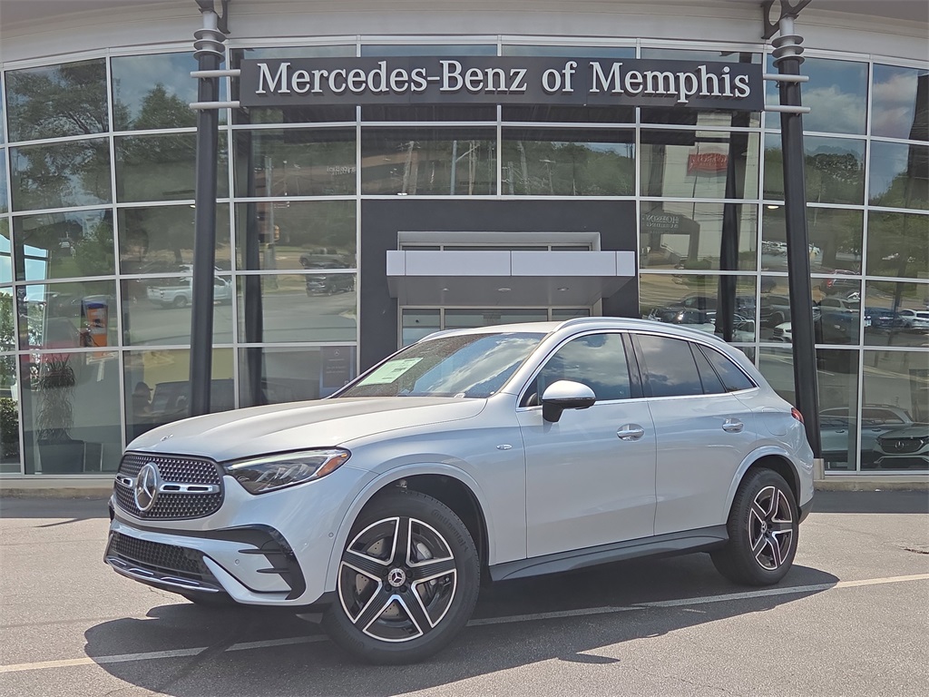 2025 Mercedes-Benz GLC Base's photo