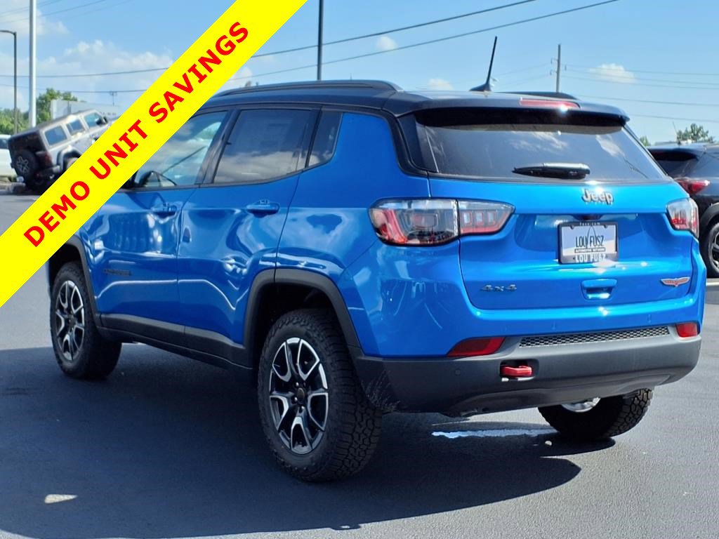 2025 Jeep Compass Trailhawk photo 4
