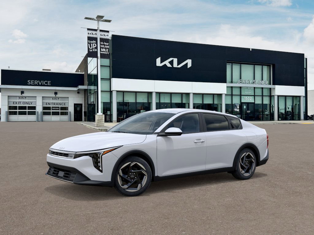 2025 Kia K4 EX photo 2