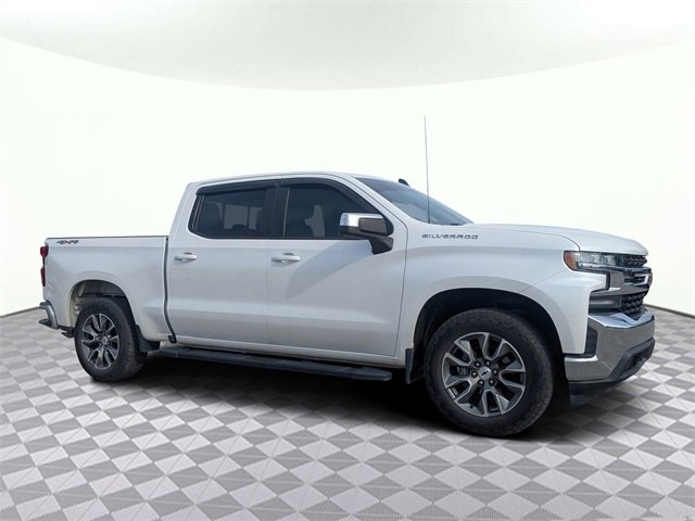 2019 Chevrolet Silverado 1500 LT photo 2