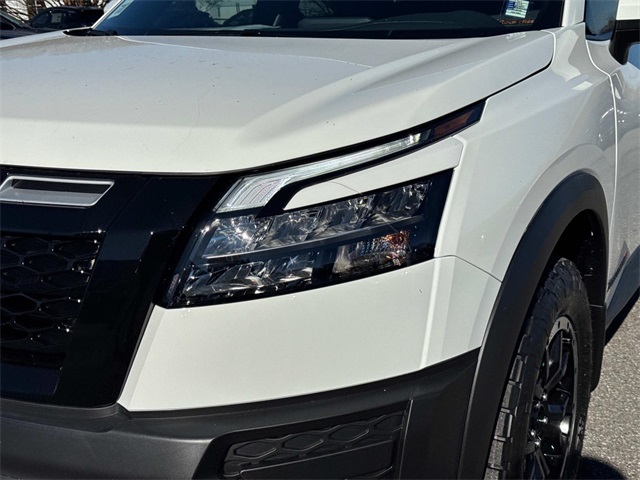 2025 Nissan Pathfinder Rock Creek photo 2