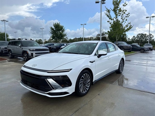 2025 Hyundai Sonata Hybrid