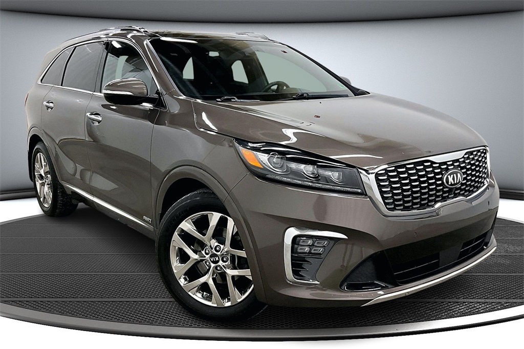 2019 Kia Sorento SXL's photo