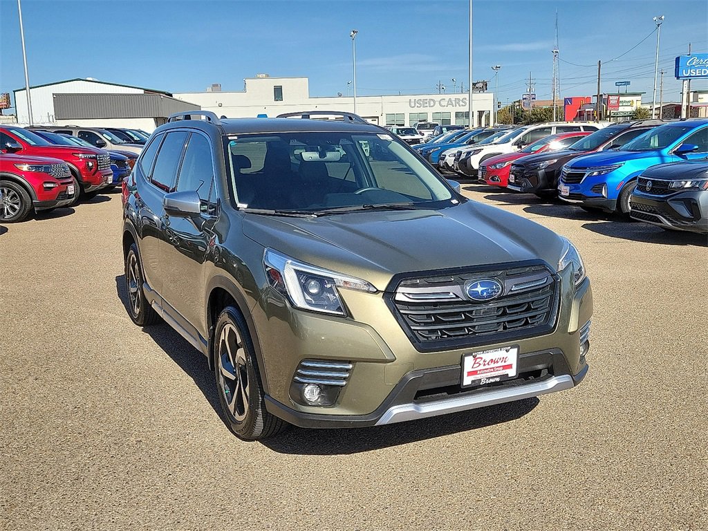 2023 Subaru Forester Touring photo 2