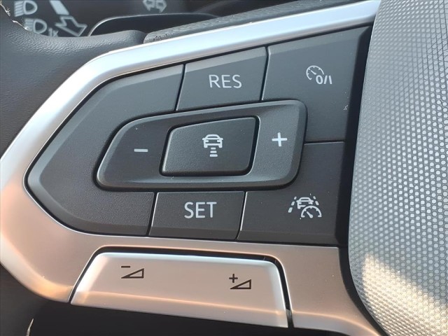 2026 Volkswagen Atlas SE Technology photo 12