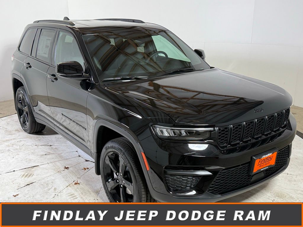 2025 Jeep Grand Cherokee Altitude's photo