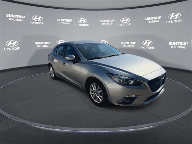 2015 Mazda Mazda3 Touring photo 2