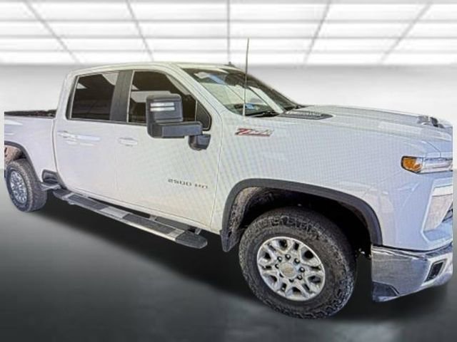 2024 Chevrolet Silverado 2500HD LT's photo