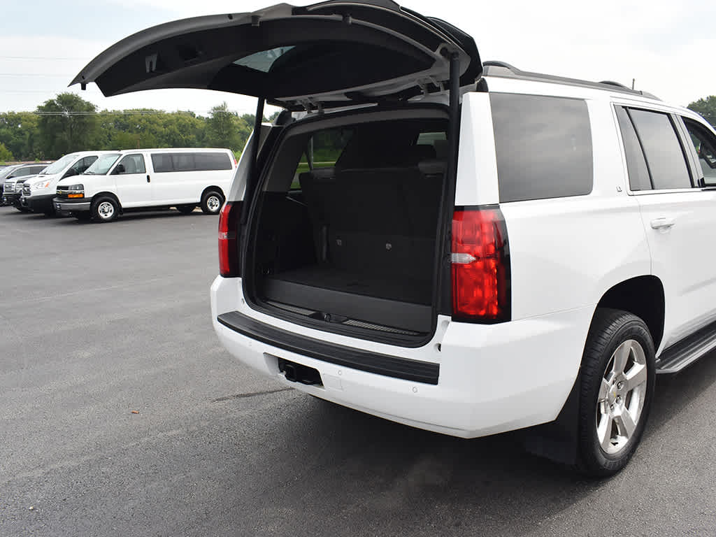 2016 Chevrolet Tahoe LT photo 23