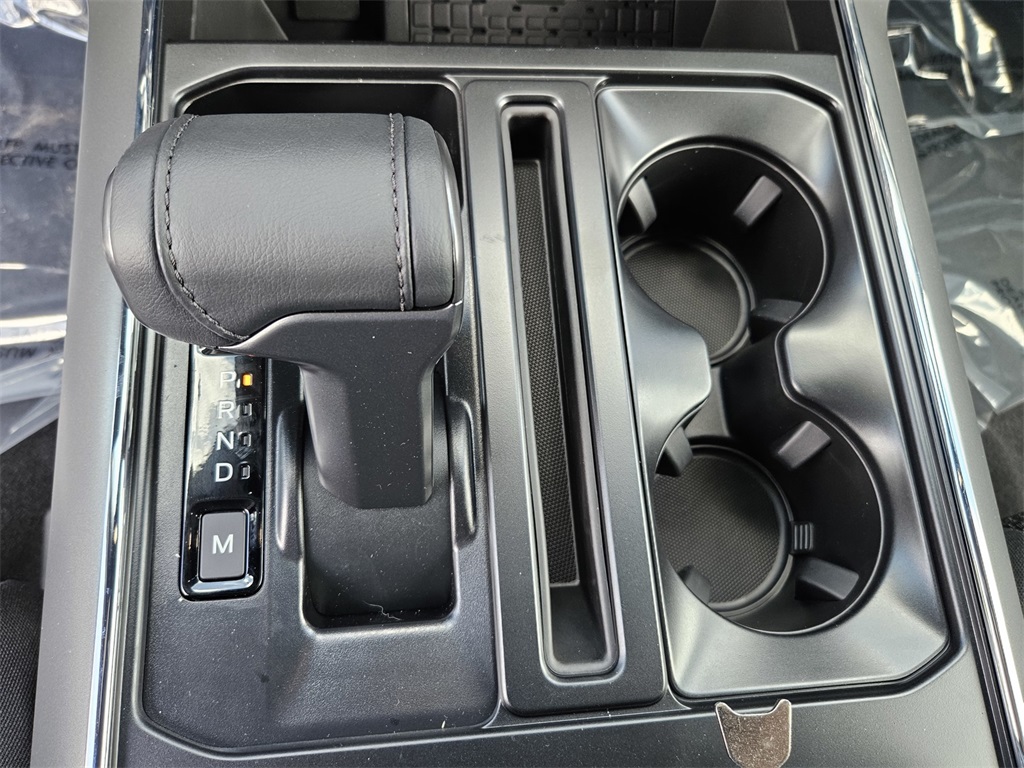 2025 Ford F-150 XLT photo 18