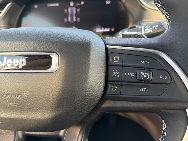2025 Jeep Grand Cherokee Limited photo 18
