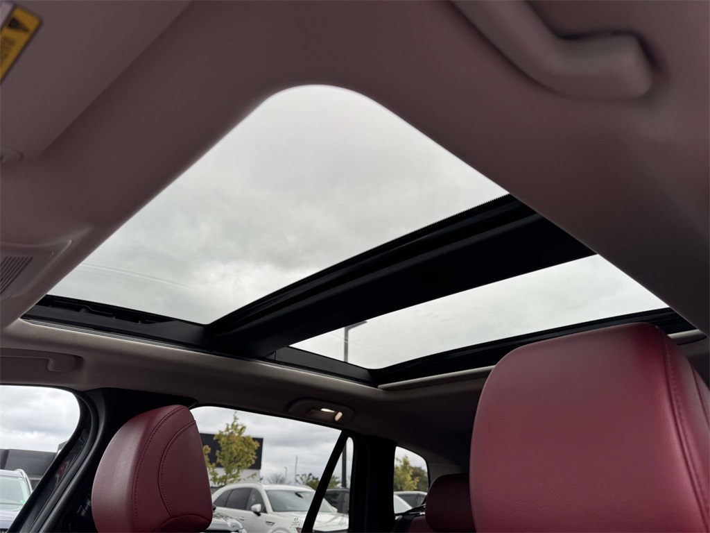 2025 Mazda CX-50 Premium Plus photo 4