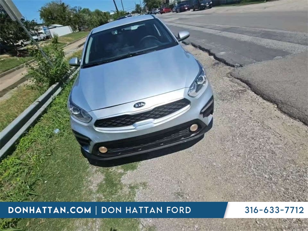 2021 Kia Forte LXS photo 2