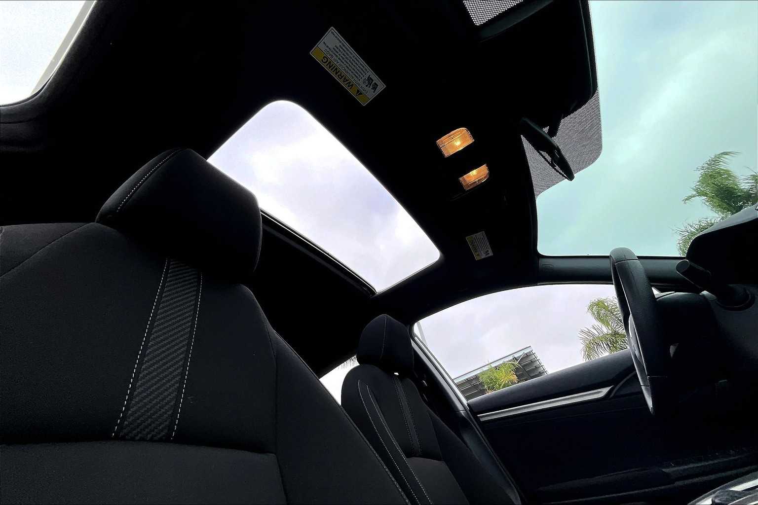 2019 Honda Civic Hatchback EX photo 13