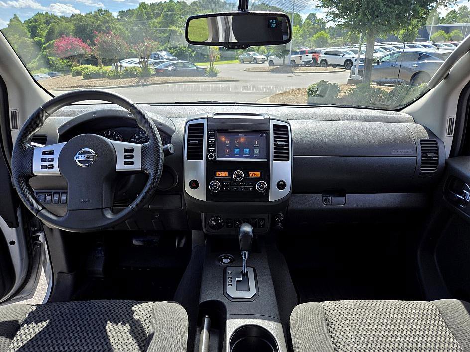 2021 Nissan Frontier SV photo 10
