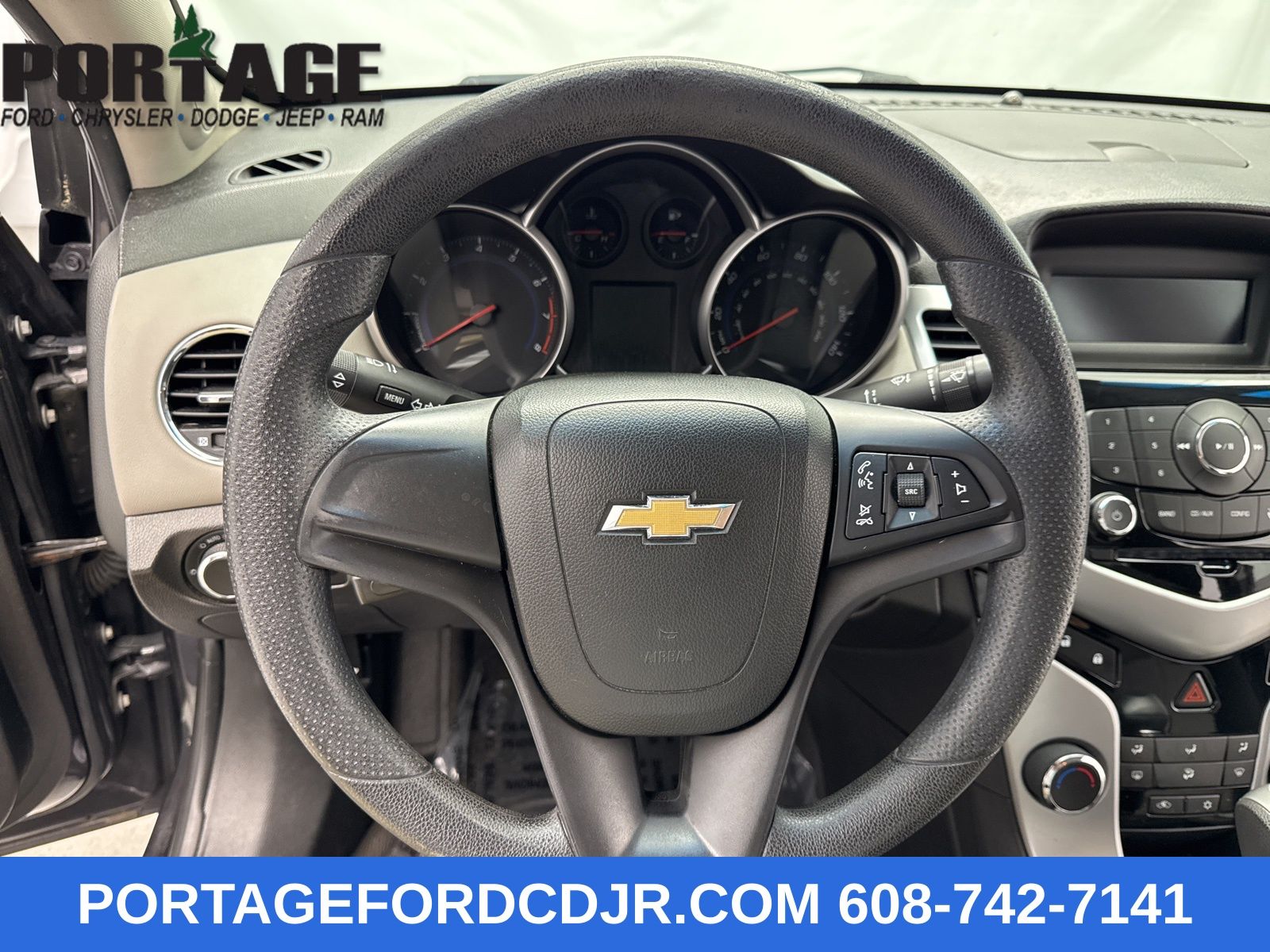 2011 Chevrolet Cruze LS photo 13