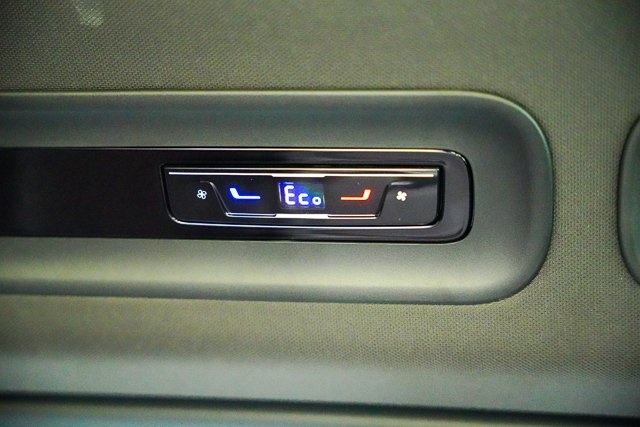 2025 Volkswagen ID. Buzz Pro S photo 34