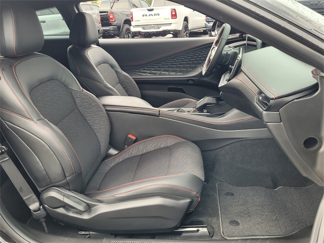 2025 Dodge Charger R/T photo 12