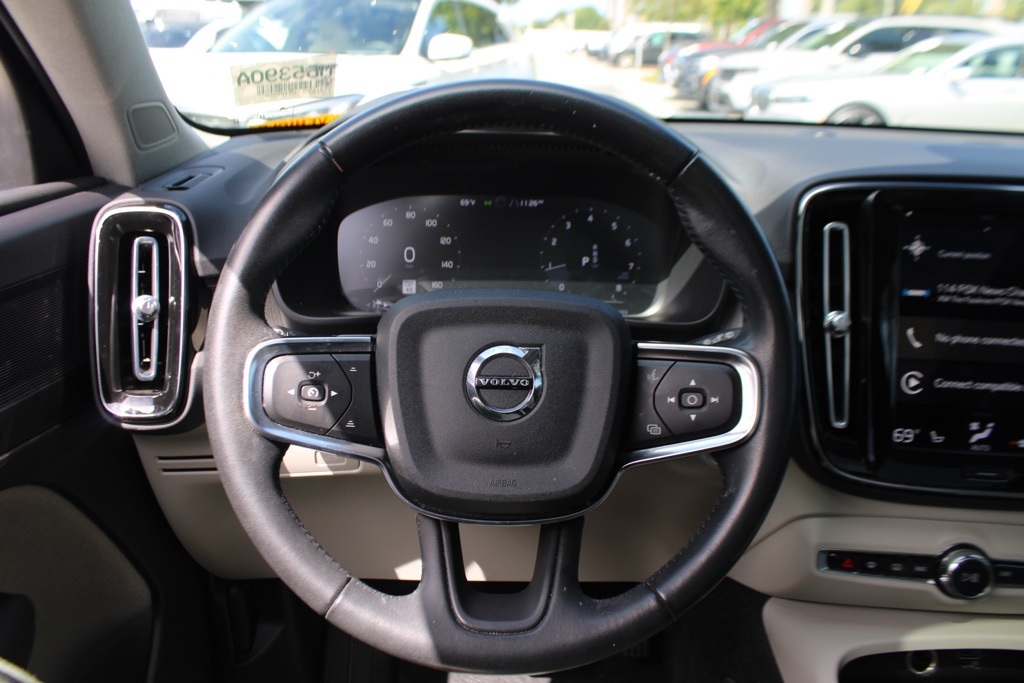 2021 Volvo XC40 T5 AWD Inscription photo 14