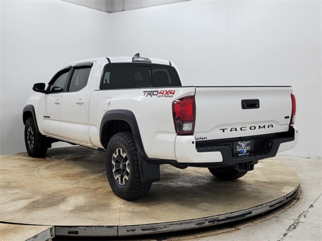 2019 Toyota Tacoma TRD Off-Road photo 6