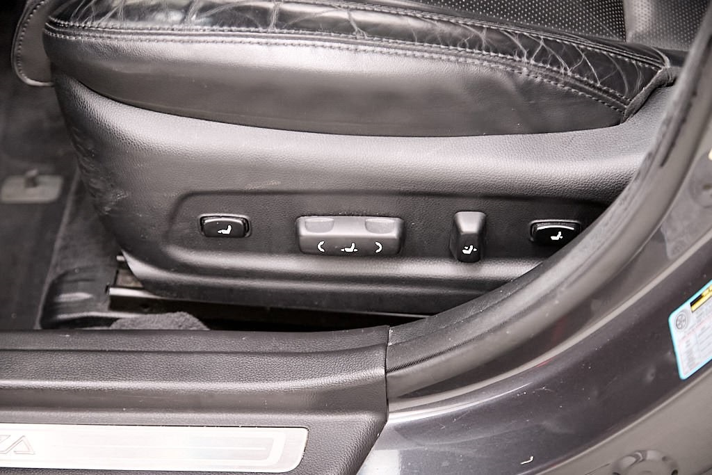 2015 KIA CADENZA - Image 19