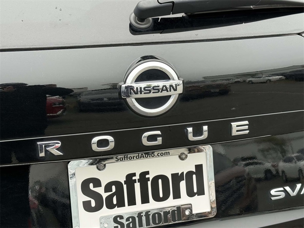 2021 Nissan Rogue SV photo 12