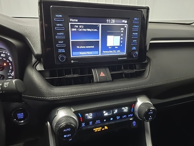 2021 Toyota RAV4 XLE photo 30