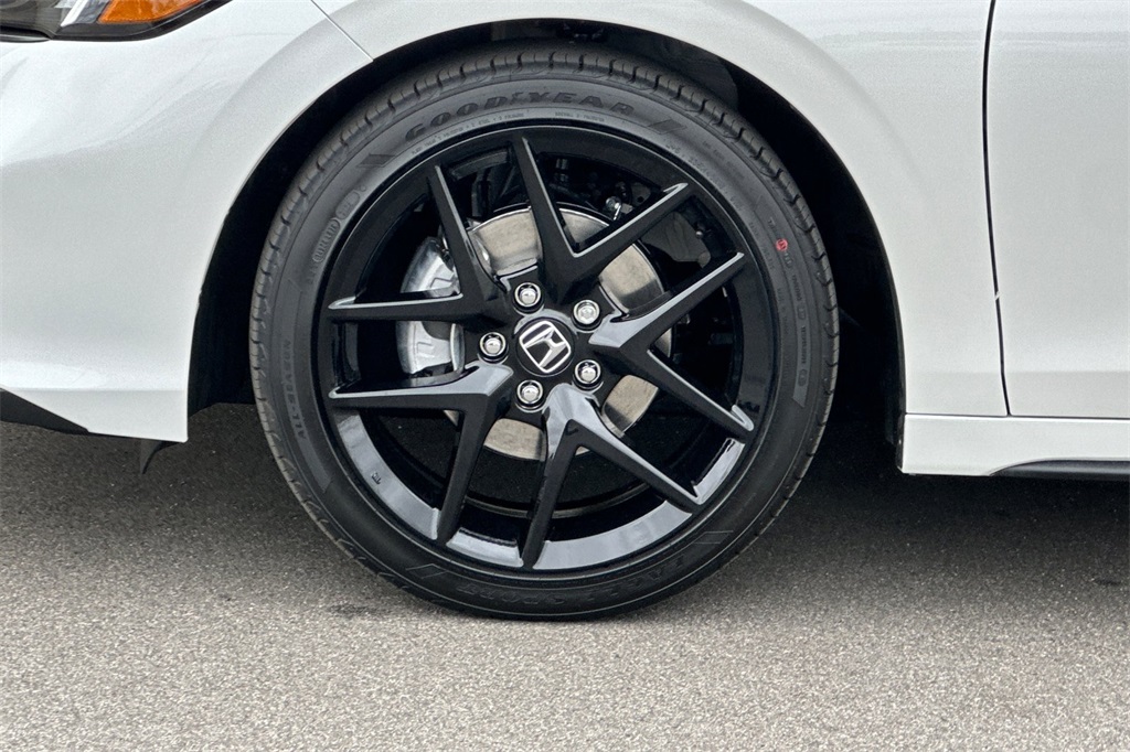 2026 Honda Civic Hatchback Sport photo 30