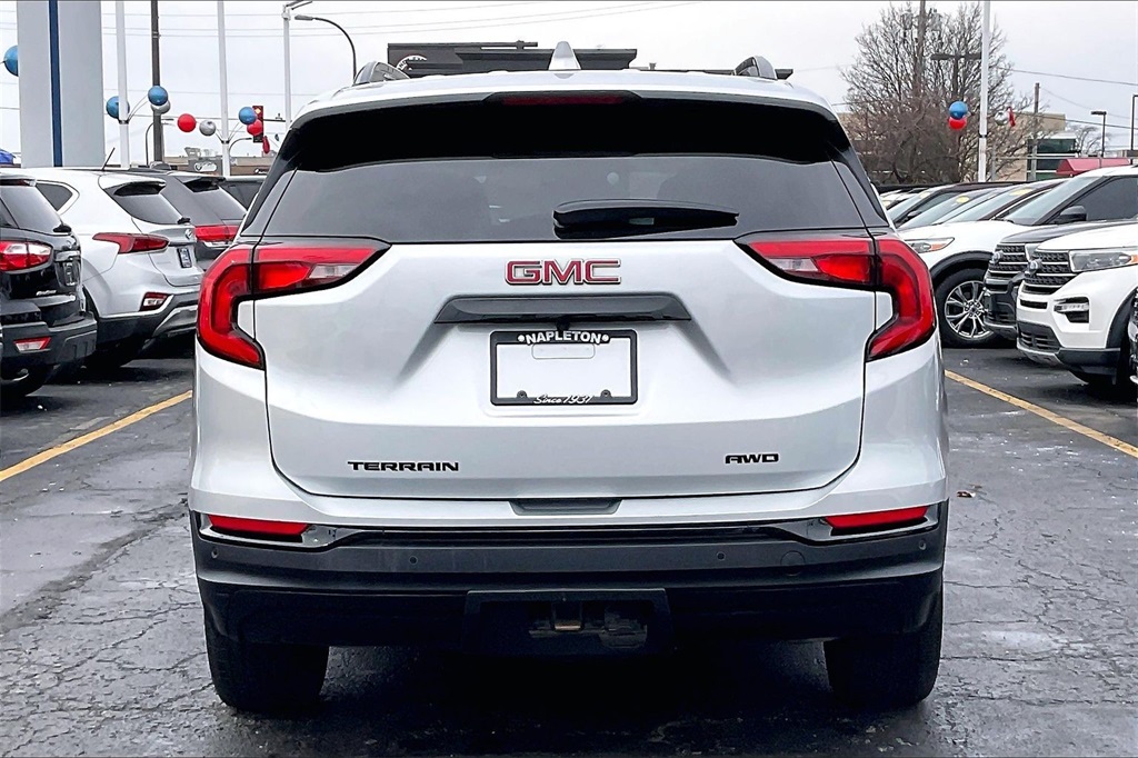 2021 GMC TERRAIN - Image 2