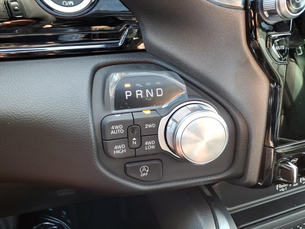 2026 Ram 1500 Laramie photo 17
