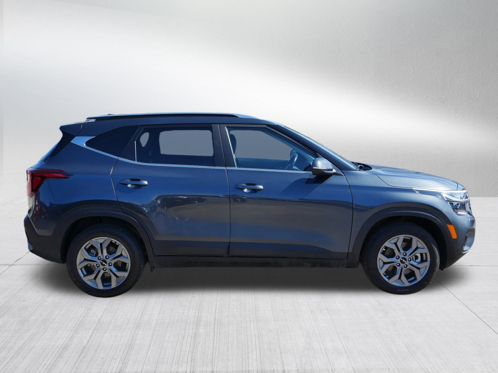 2024 Kia Seltos S X-Line photo 6