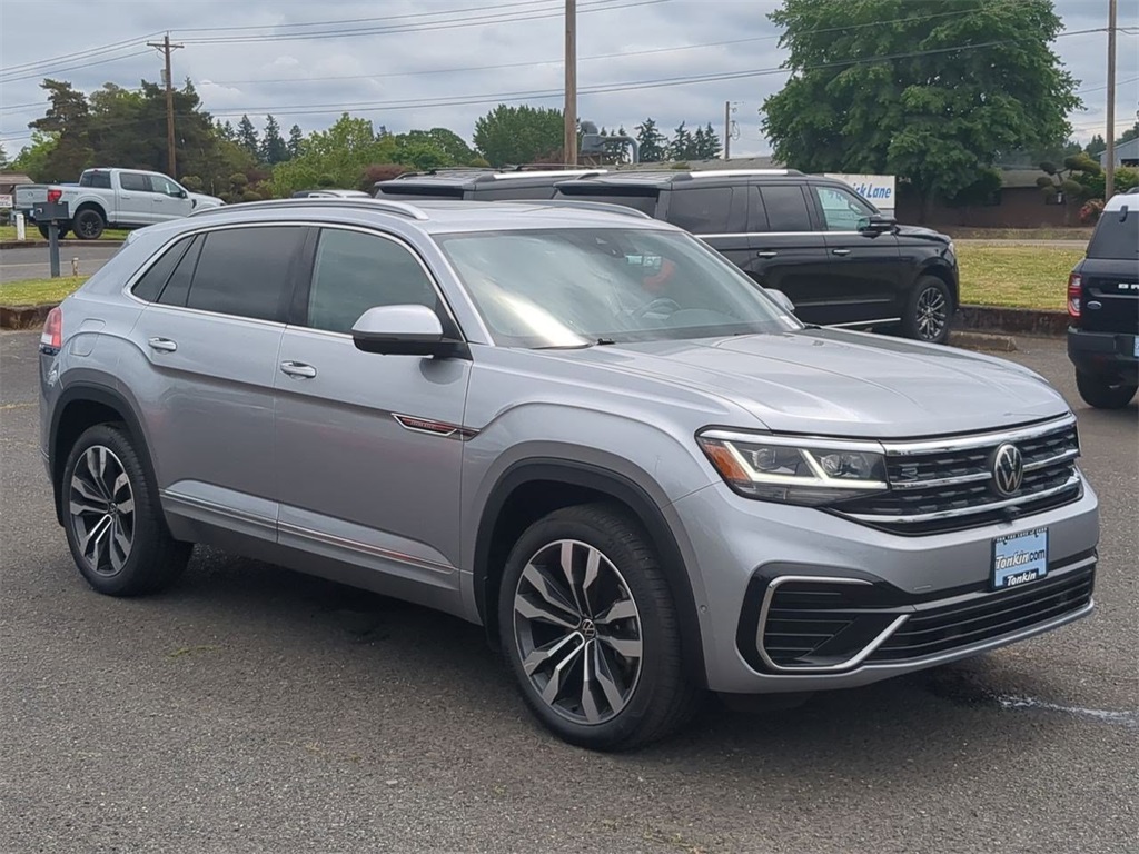 2022 Volkswagen Atlas Cross Sport V6 SEL Premium R-Line photo 4