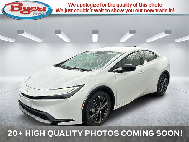 2026 Toyota Prius XLE's photo