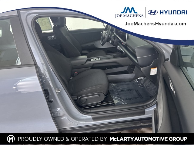2024 Hyundai Ioniq 6 SE photo 10
