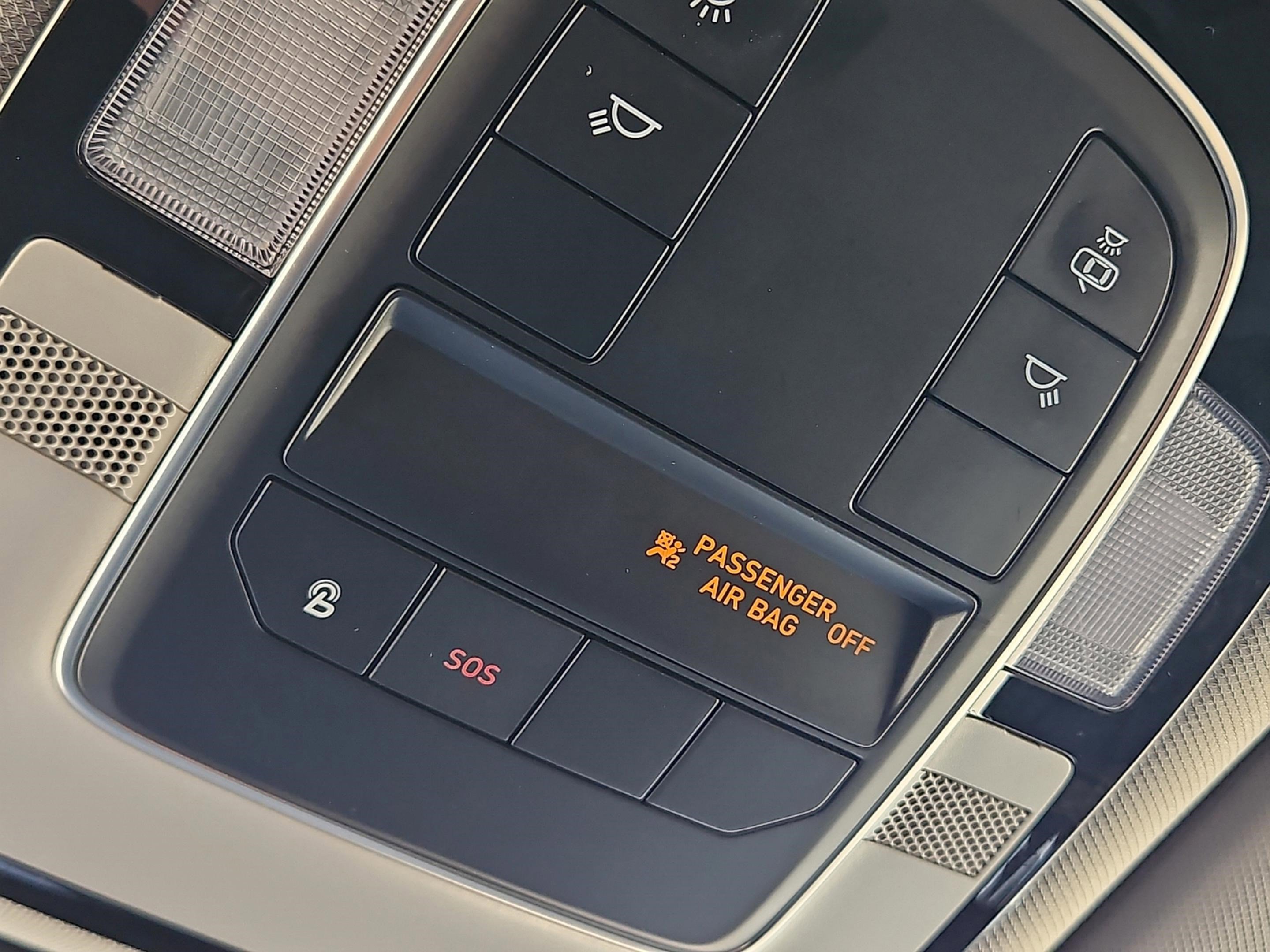 2021 Hyundai Santa Fe SEL Convenience photo 34