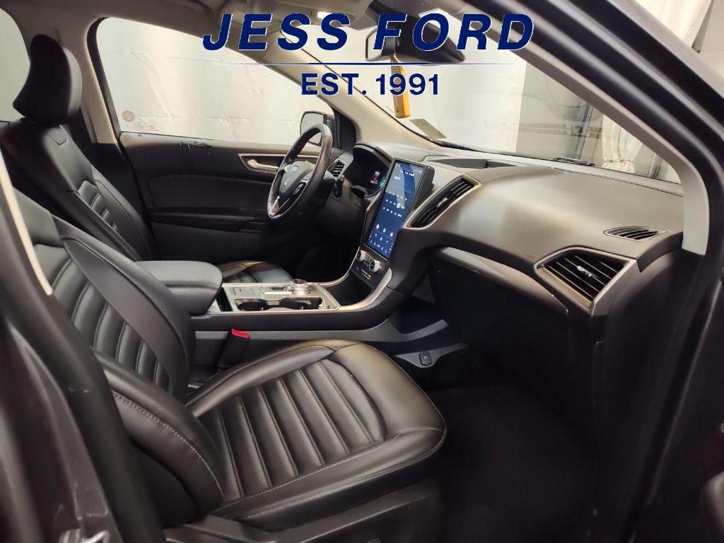 2024 Ford Edge SEL photo 9