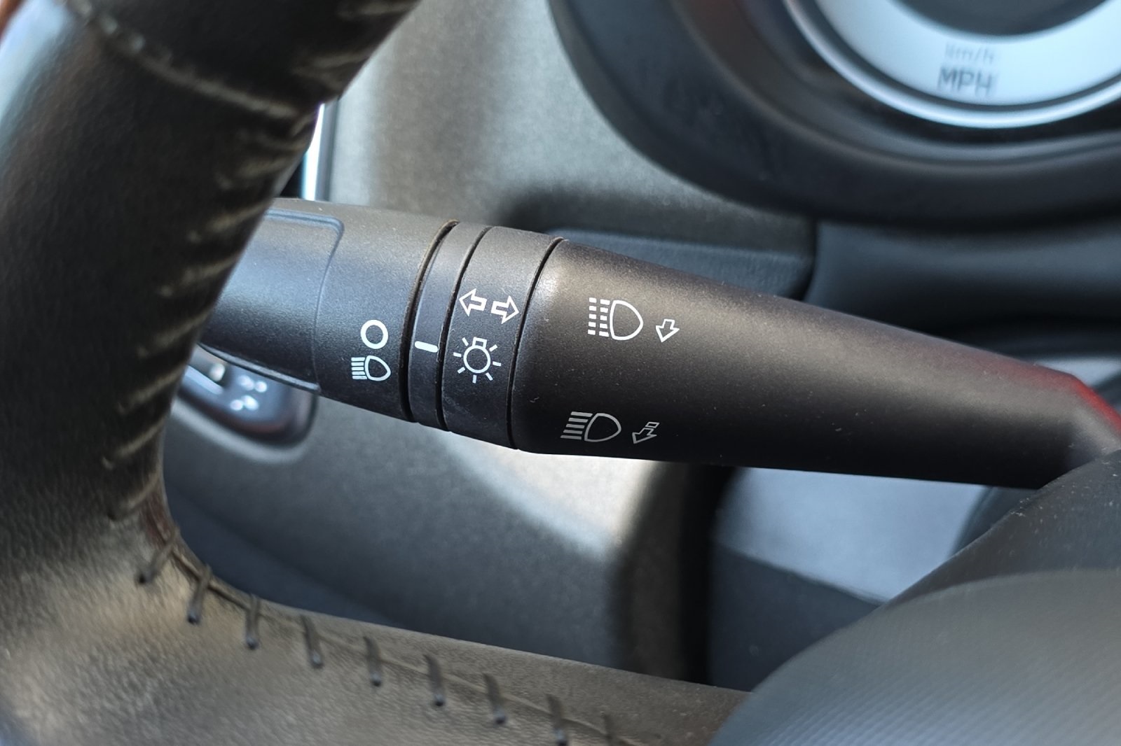 2015 Fiat 500L Trekking photo 28