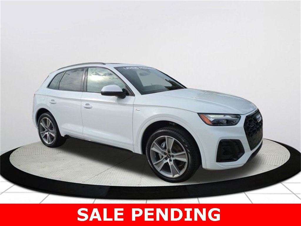 2025 Audi Q5 Premium's photo