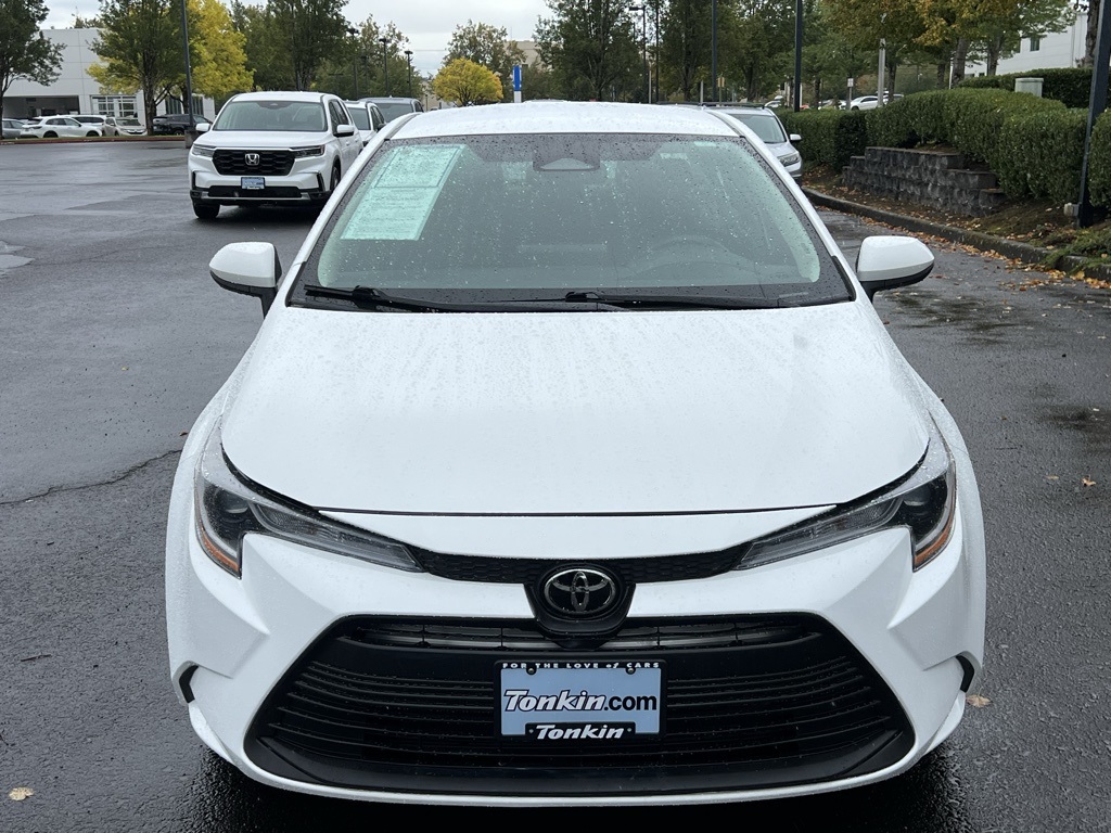 2023 Toyota Corolla LE photo 2