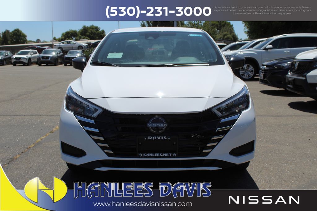 2025 Nissan Versa 1.6 S photo 2