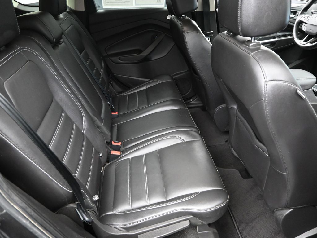 2017 Ford Escape Titanium photo 5