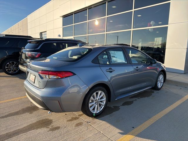 2026 Toyota Corolla LE photo 2