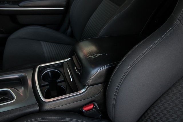 2019 Dodge Charger R/T photo 17