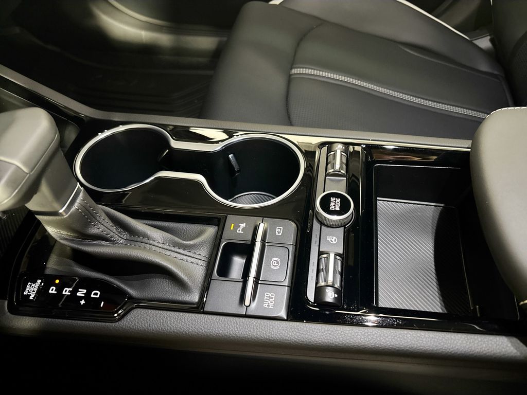 2026 Kia K5 GT-Line photo 15
