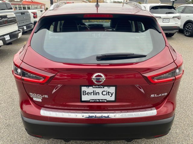 2022 Nissan Rogue Sport SL photo 3