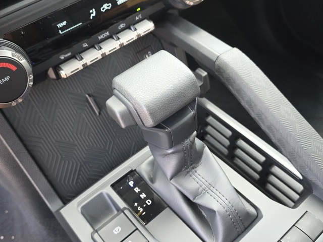 2025 Toyota Tacoma SR XtraCab photo 20